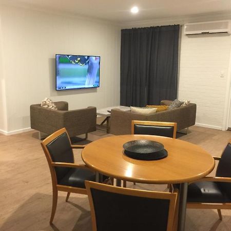 Intown Apartments Geraldton Esterno foto