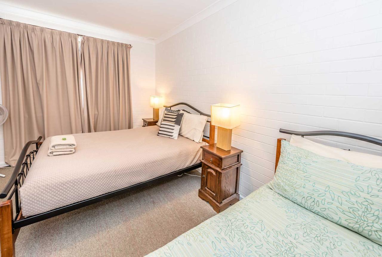 Intown Apartments Geraldton Esterno foto