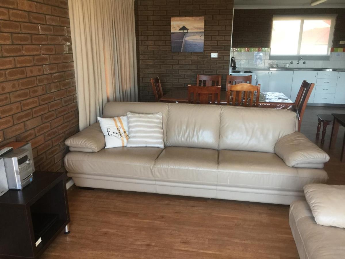 Intown Apartments Geraldton Esterno foto